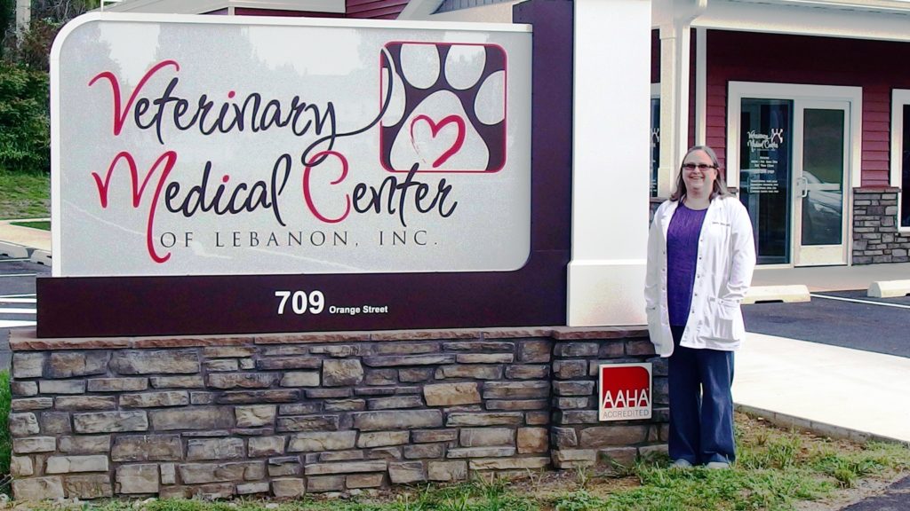 Longtime Lebanon veterinarian now in new, larger facility LebTown