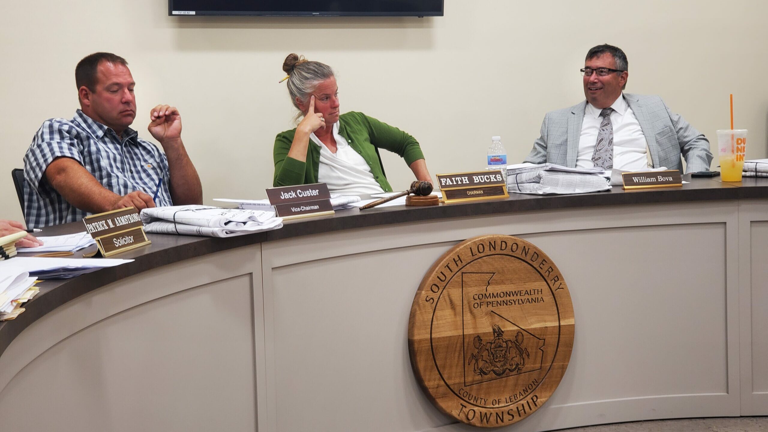 South Londonderry supervisors approve zoning change to multifamily